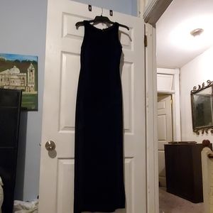 Black long velvet dress